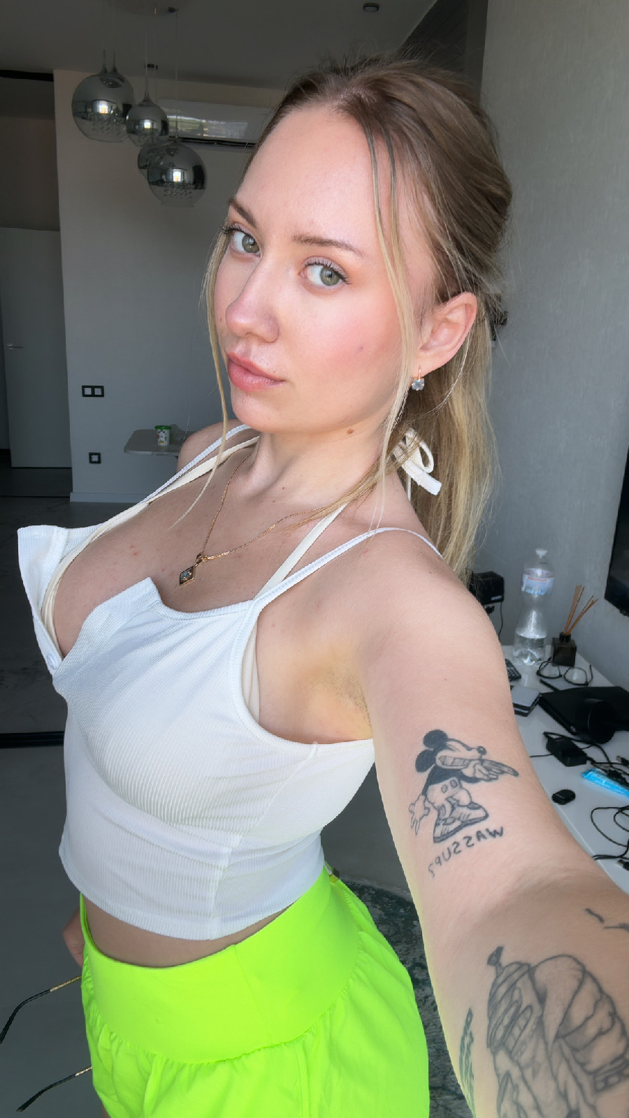 KateV in her underwear in San Diego