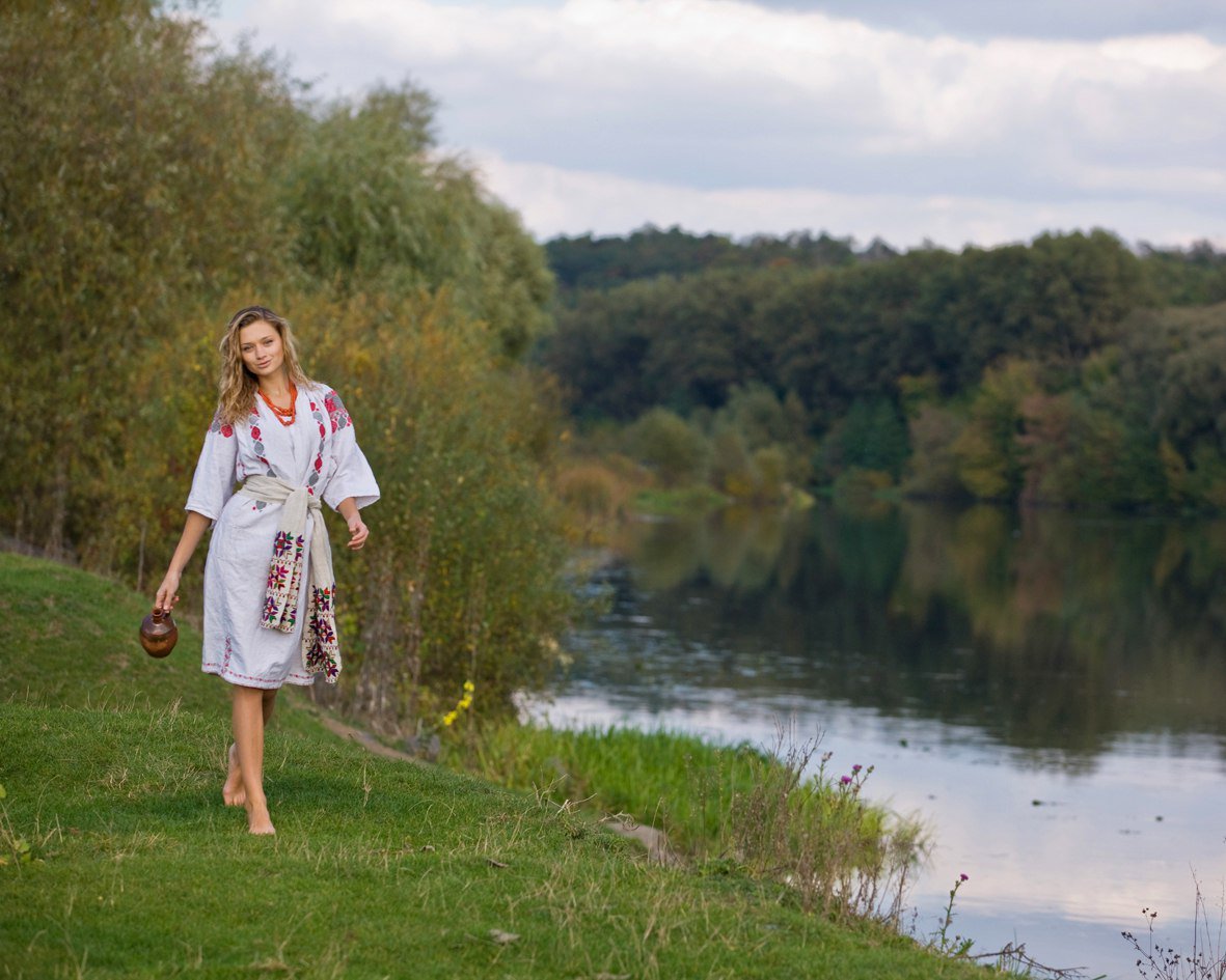 Nude girl Slavic women in San Diego